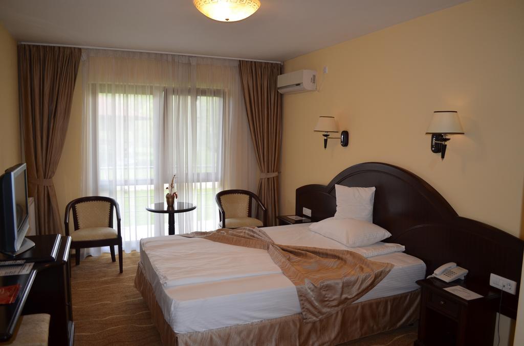 Hotel Astoria Alba Iulia Kamer foto