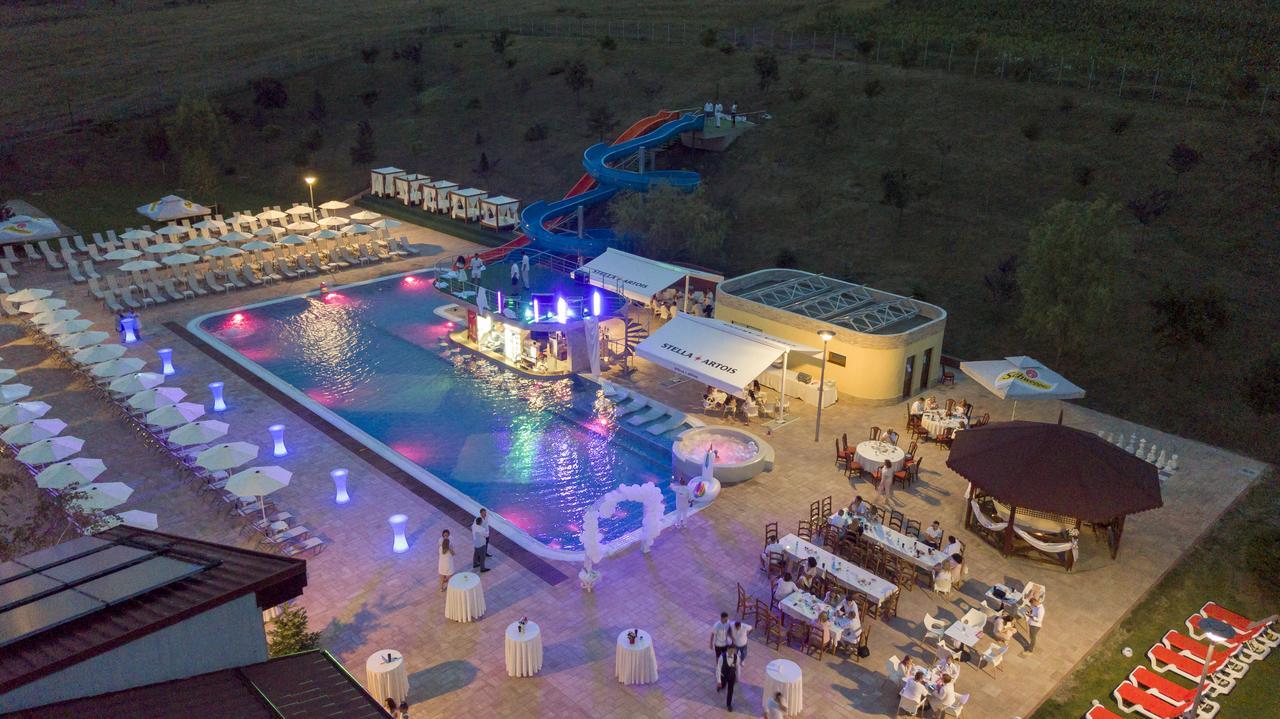 Hotel Astoria Alba Iulia Buitenkant foto