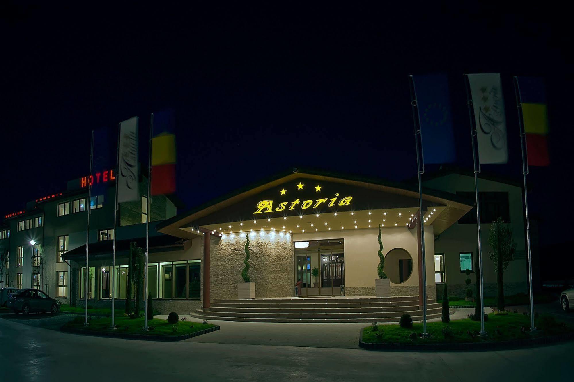 Hotel Astoria Alba Iulia Buitenkant foto